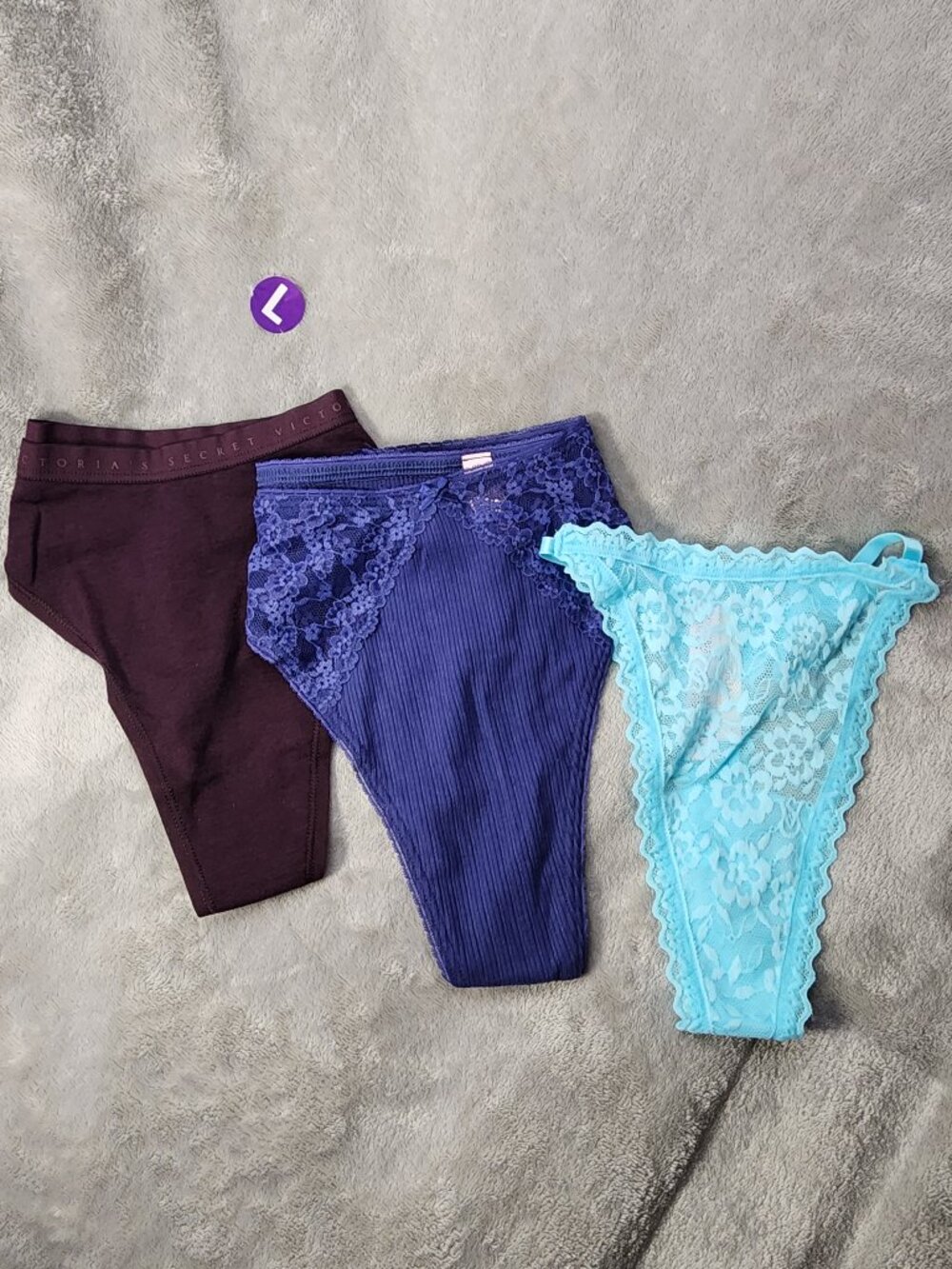 *NWT* Victoria's Secret Lot of 3 thong panties - Large